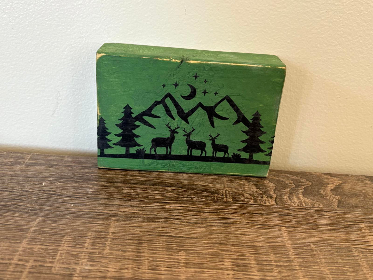 Savvy Creations Green Wooden Deer Scene Block