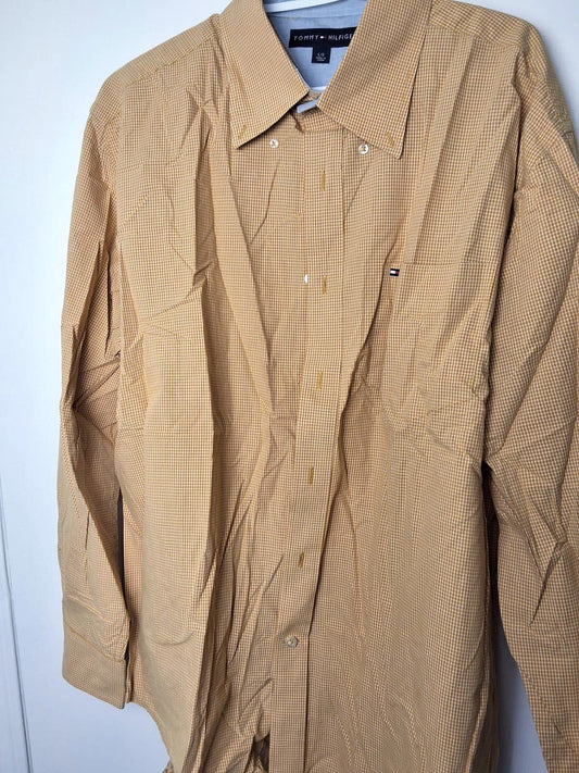 Men's L Tommy Hilfiger button Up long sleeve  Checkered - Yellow and White