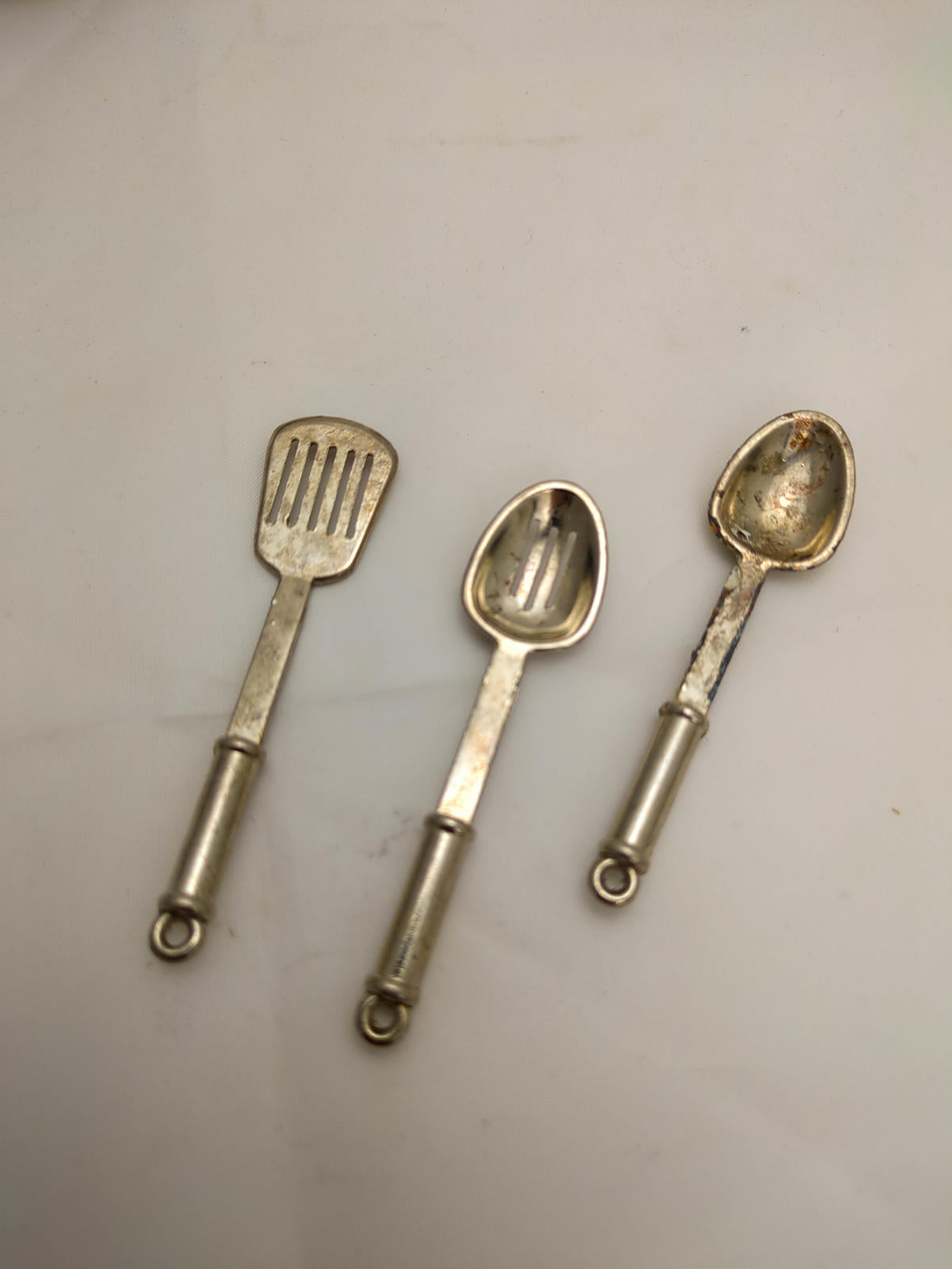 Vintage Tin Toy Cookware Set – 1970s Mini Pots, Pans & Utensils