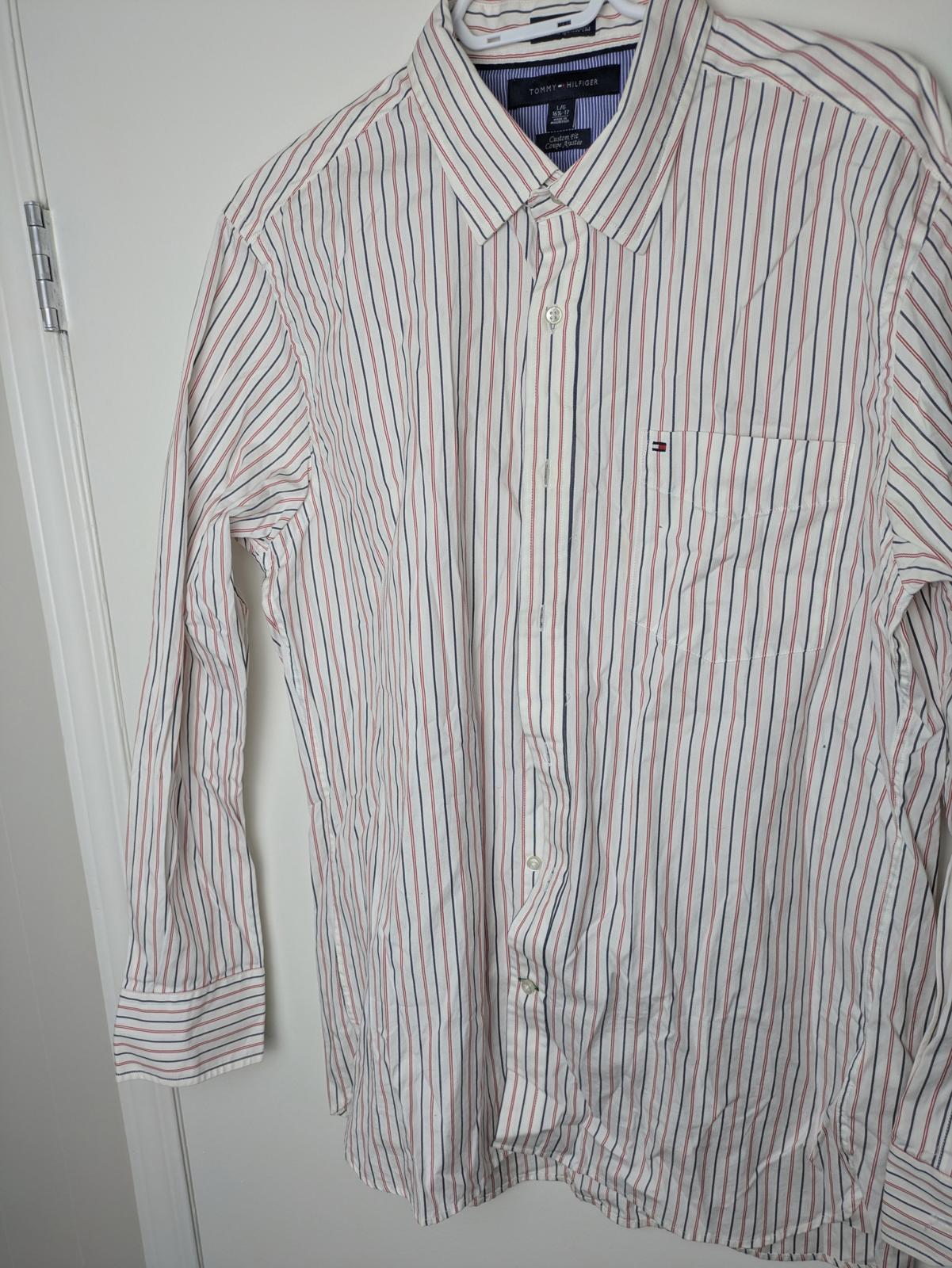 Tommy Hilfiger Men's Custom Fit Striped Dress Shirt L/G 16.5-17