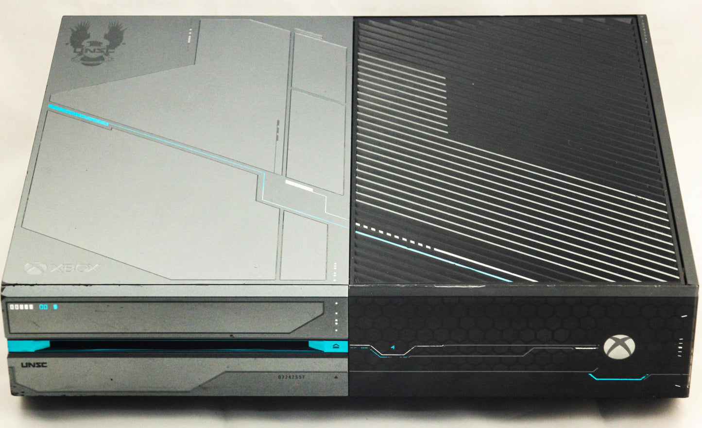 Xbox One Halo Limited Edition Console with Controller - One Terabyte