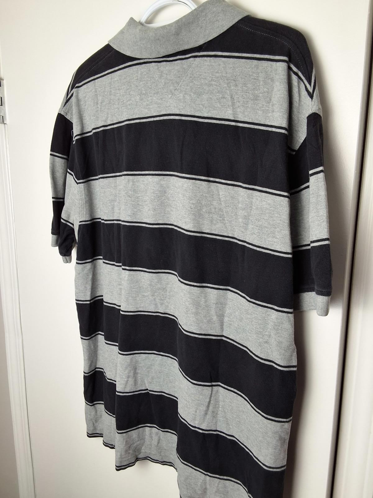Men's L Tommy Hilfiger Short Sleeve Collared Knit (Polo) Black and Grey Striped