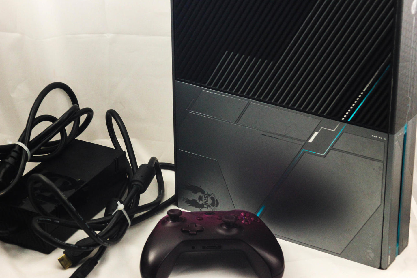 Xbox One Halo Limited Edition Console with Controller - One Terabyte