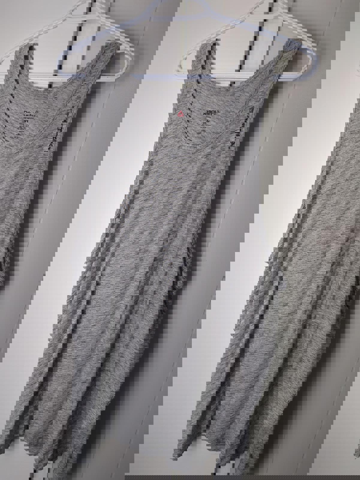 Reebok Men's Grey Activewear Tank Top - XL