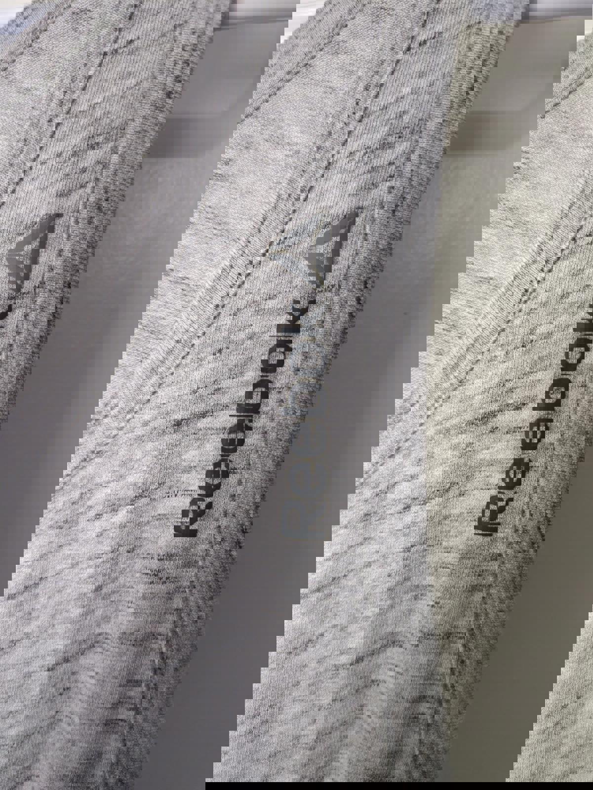 Reebok Men's Grey Activewear Tank Top - XL