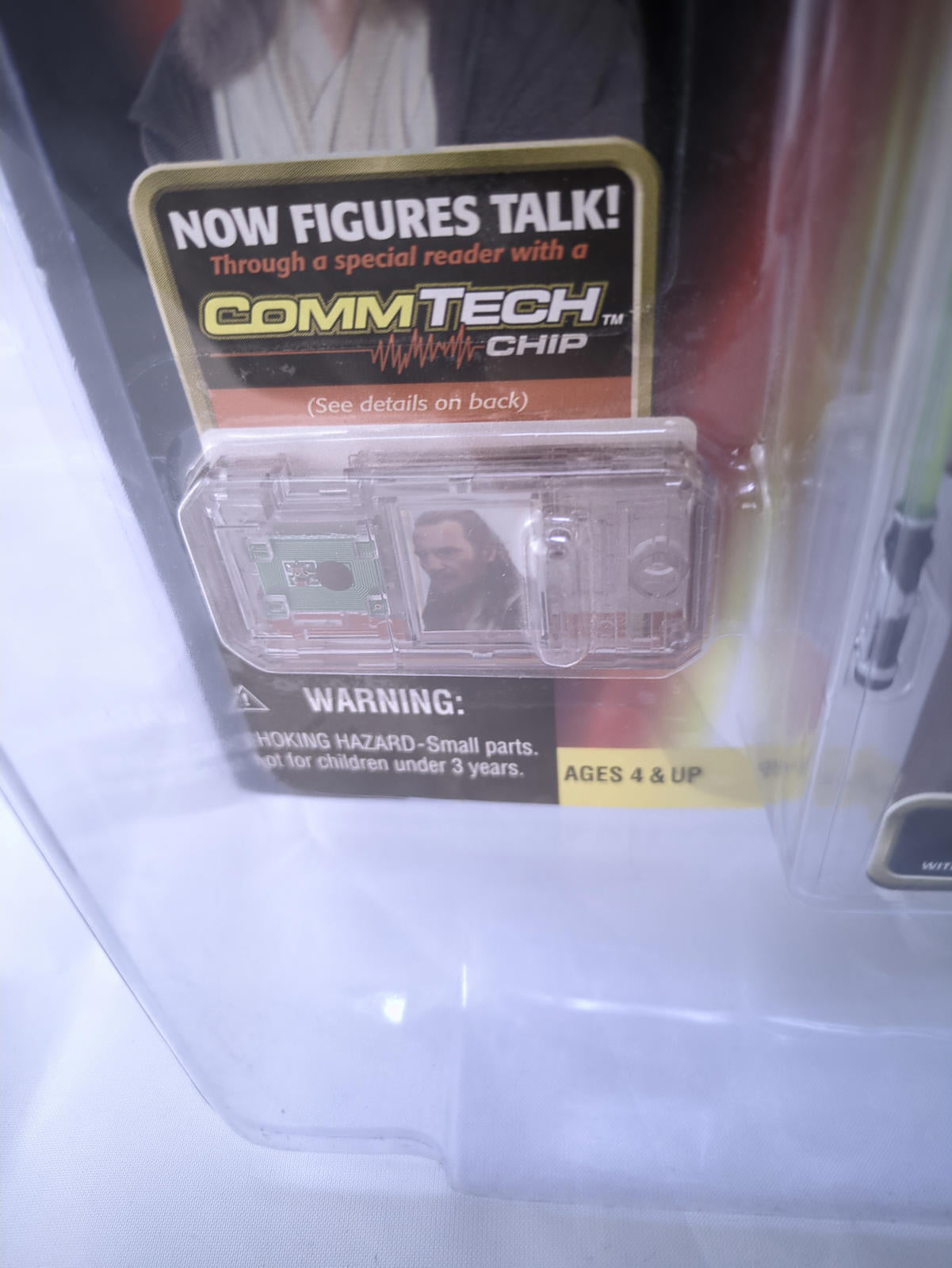 Star Wars Episode I Qui-Gon Jinn Action Figure with Lightsaber and CommTech Chip