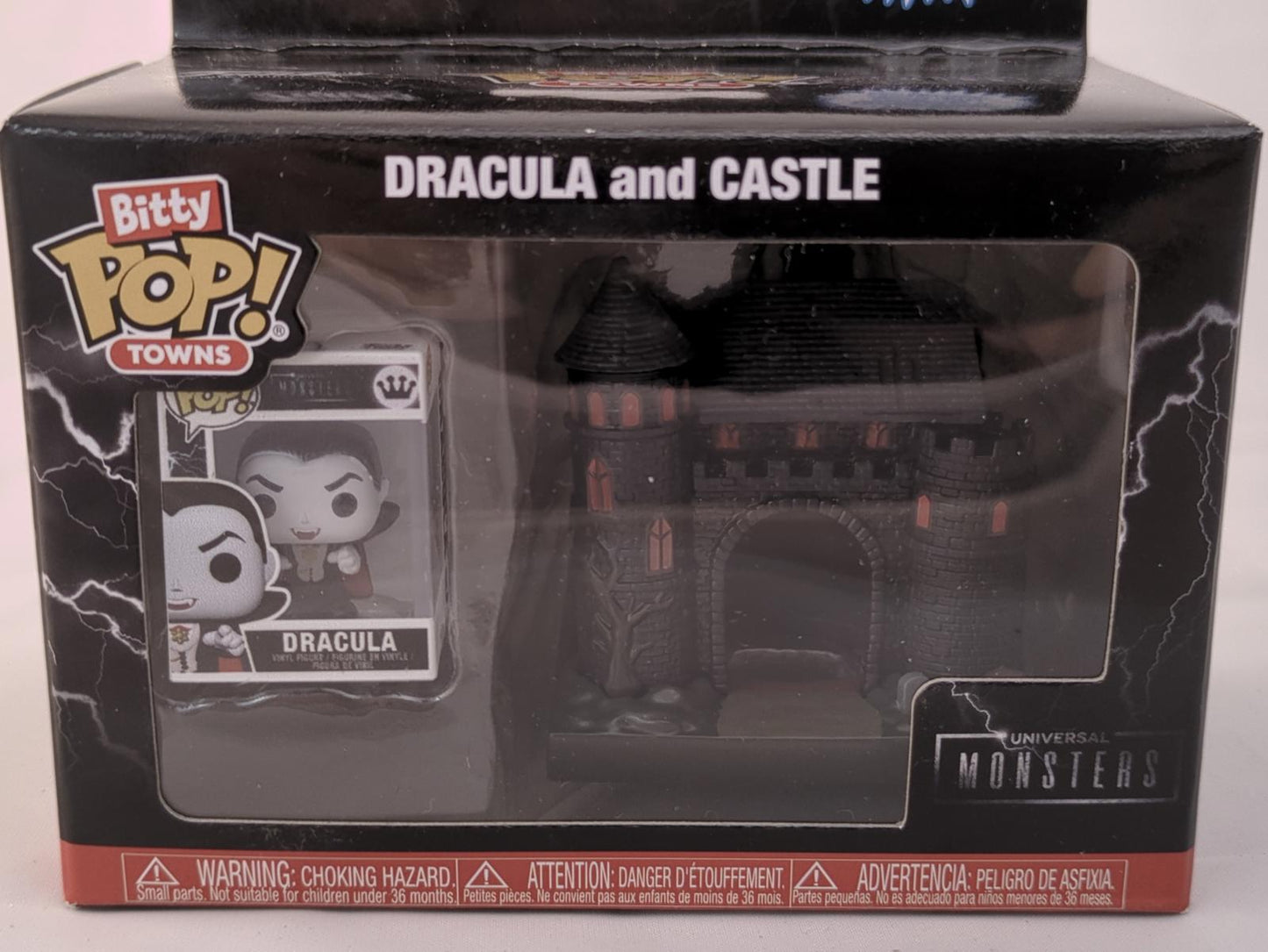 Bitty Pop! Towns Dracula and Castle Collectible