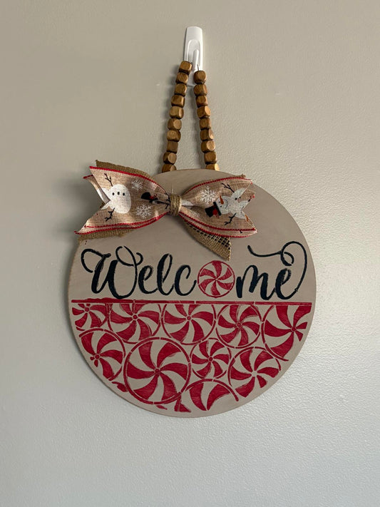 Savvy Creations Holiday Welcome Wall Decor