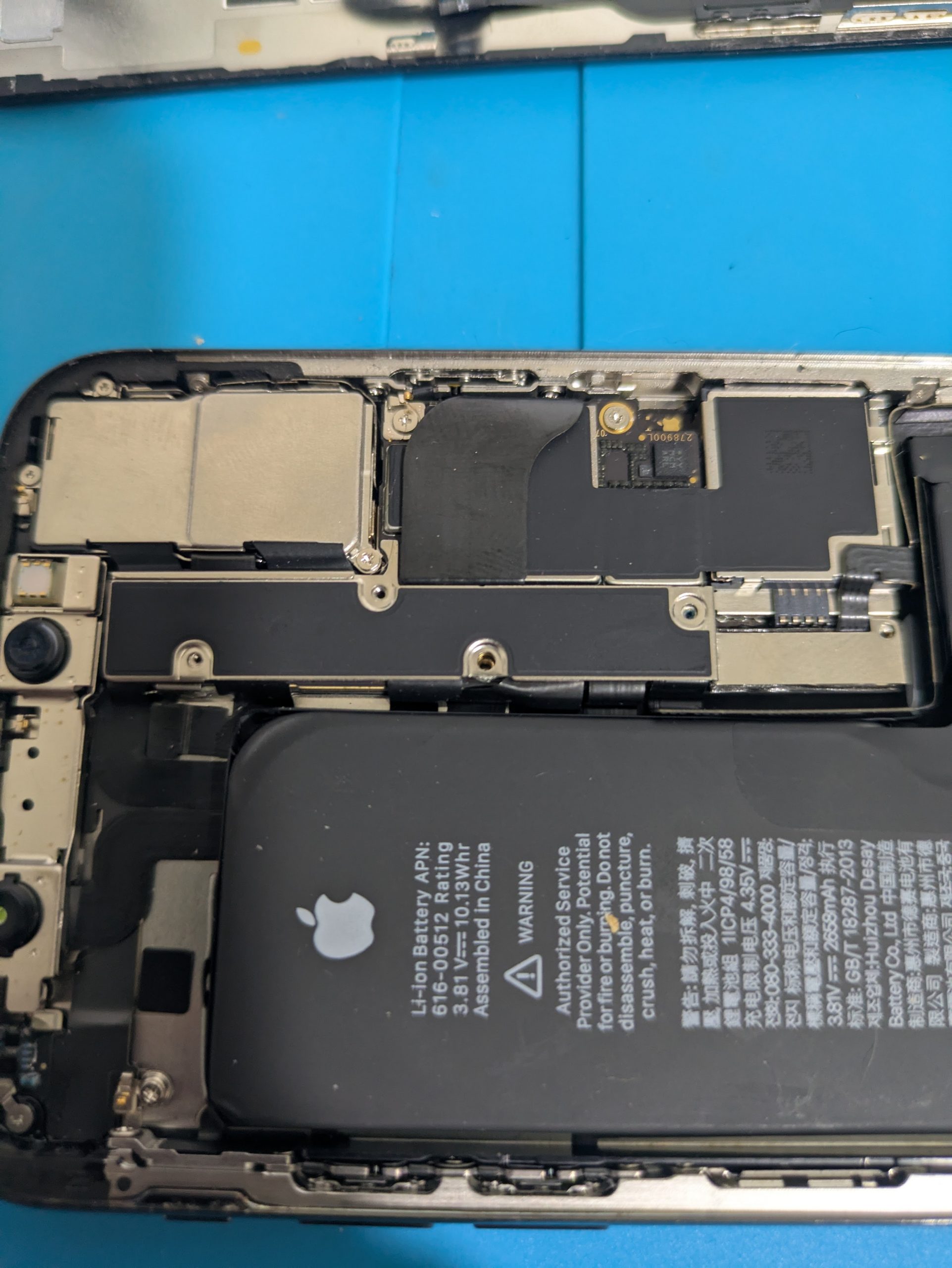 Raymond’s “Right to Repair”: Why Your iPhone 13 Isn’t Trash